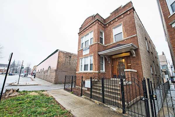 2542 S Trumbull property